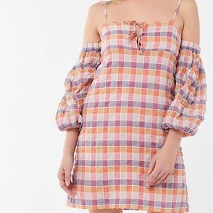 NWOT URBAN OUTFITTERS Crinkle Cold Shoulder Dress!